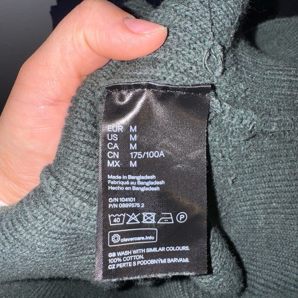 Men’s Turtleneck sweater - Picture 3 of 3